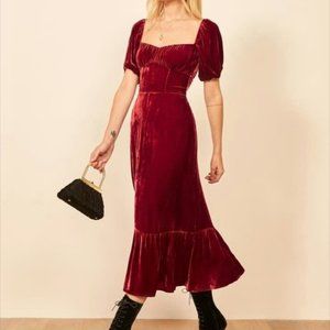 Reformation Suzanne Dress in Red Velvet (Size 8)